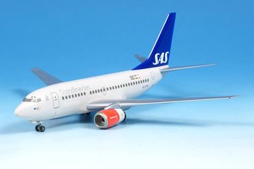 Boeing 737-600 SAS SE-DNM Herpa 550048