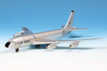 Boeing KC-135A USAF 38017 Skyline