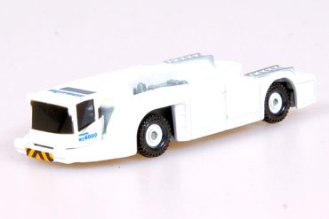 Komatsu Towbarless Tractor WZ4000 Tomy Takara 106 1:120
