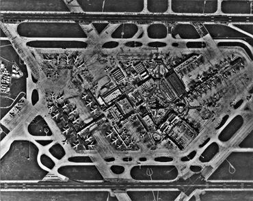 LHR BW Photo Overhead 5000ft 16.06.1988