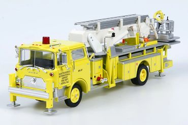 Mack CF Tower Ladder San Francisco Inernational Airport Corgi US53802 1:50
