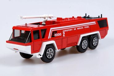 Sides 2000 Mk.3 Berlin Airport Fire Tender Solido 3120 1:63