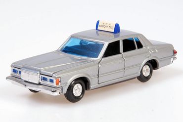 Toyota New Crown Airport Taxi Diapet Yonezawa Toys P1 144-01602