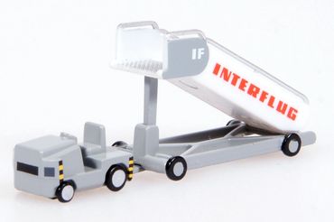 Tractor Passenger Stairs Interflug Herpa 573153