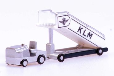 Tractor Passenger Stairs KLM Herpa 571883