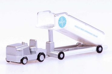 Tractor Passenger Stairs Pan Am Herpa 571890