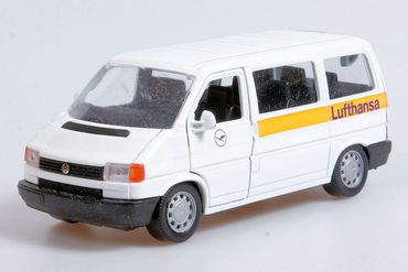 VW Bus T4 Lufthansa Schabak