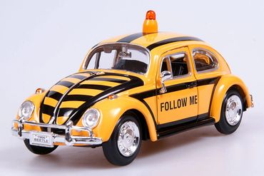 Volkswagen Beetle Airport Follow Me Motor Max 1:24