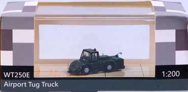 WT250E Airfield Tug JASDF JC Wings GSE2WT250E04