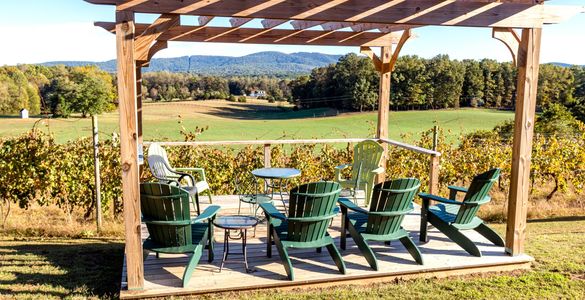 pergola seating in the vineyard