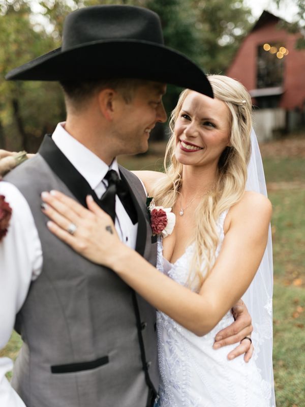Couple in the Pasture at Walnut Creek. Photo by: Chelsey Martin Photo