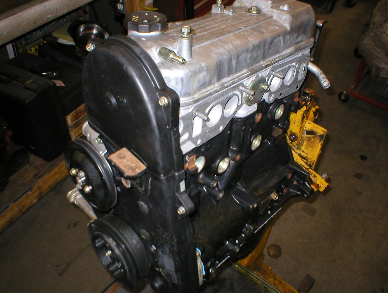 Mitsu_4G64_forklift_rebuild.JPG