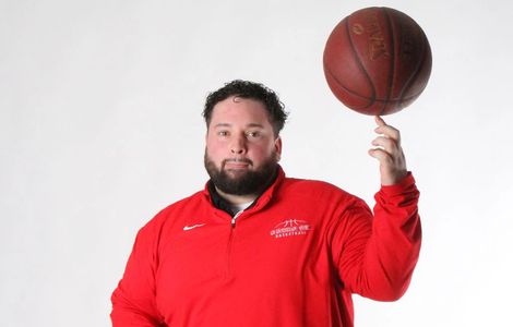 Head Basketball Coach, Coach JET