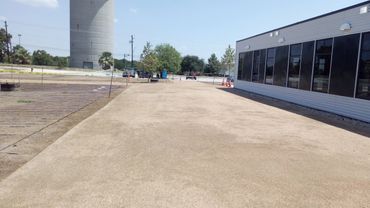 Decomposed Granite and rock laying