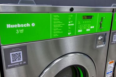Marys Laundromart - Huebsch washer