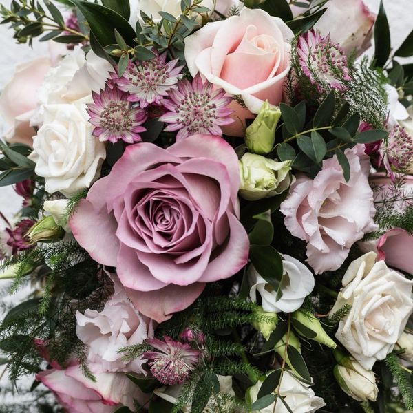 Custom bouquets and the song of your choice