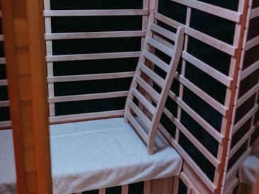 sauna near me, south surrey sauna, infrared sauna surrey, salt wellness, heat therapy