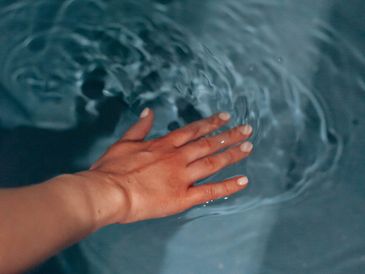 vancouver float spa, epsom salt water tank, float spa surrey, salt spa, float therapy, float spa