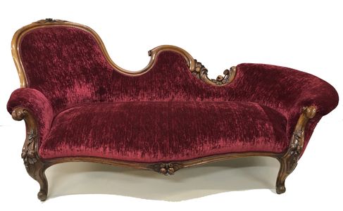 Woolnough Upholstery in Wickford Essex re-upholstered this Antique Chaise Longue in Plum Fabric.
