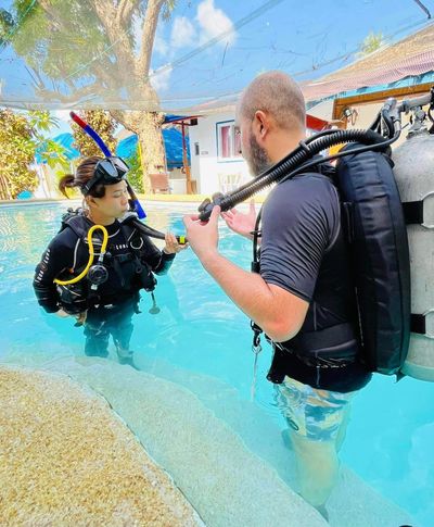 Open water lessons for PADI open water certification