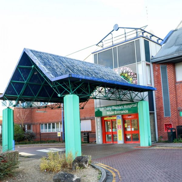 Taxi, Gillingham Dorset, Shaftesbury, Tisbury, Wincanton, Sturminster Newton, Blandford Forum, Mere