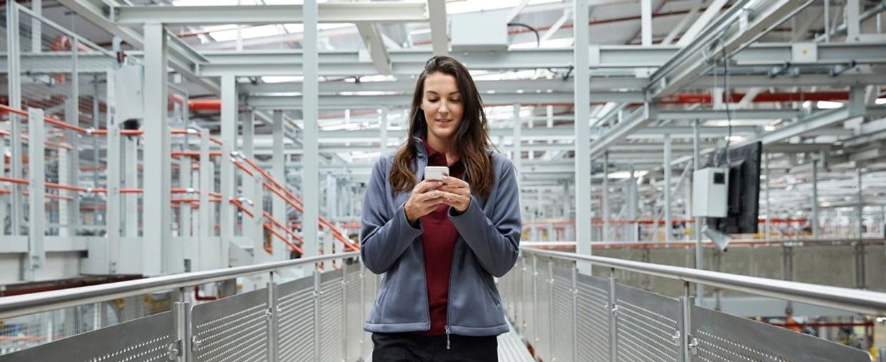 Cloud Hosted vs. On-Premises Communications ePBX VoIP SaaS TPx NEC Virtual telecom data Internet SIP