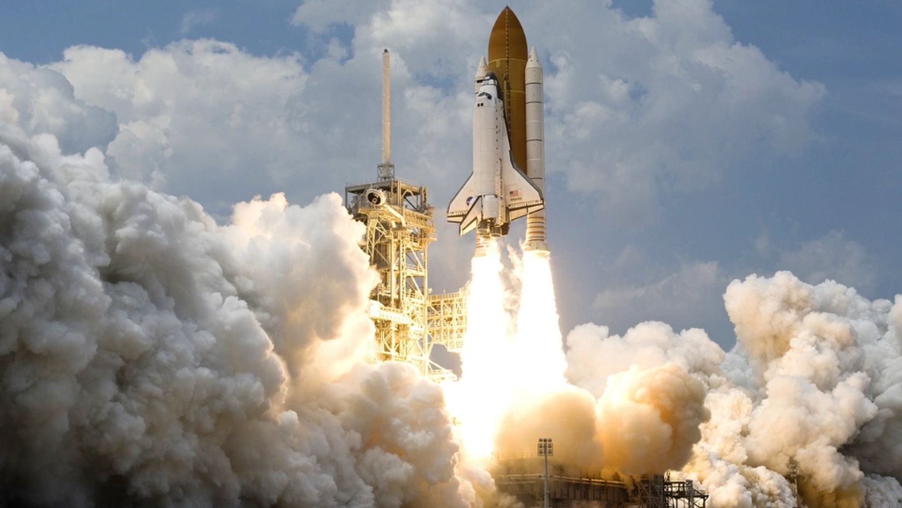 Symbolizing SaaS & AI founders executing GTM strategy to land first 10 customers & scale to $3M ARR.