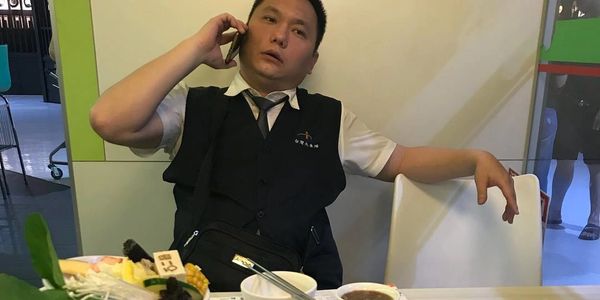 Howard Lee the uneducated Taiwan cab driver.