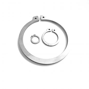Circlips
DIN 471
DIN 472
Stainless Steel Fasteners