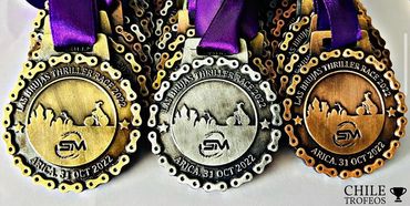 Diseño de medallas personalizadas- Zamac