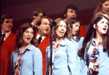 GLS performing onstage 3