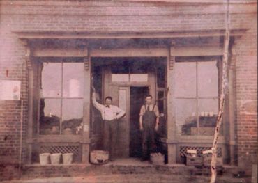 Puckett's Store