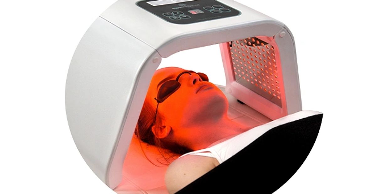 quad glow light therapy for face and body reduces fine lines, wrinkles, age spots, acne, lymph drain