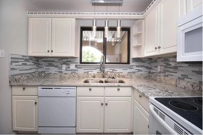 Rio Rancho Condo kitchen backsplash installation
