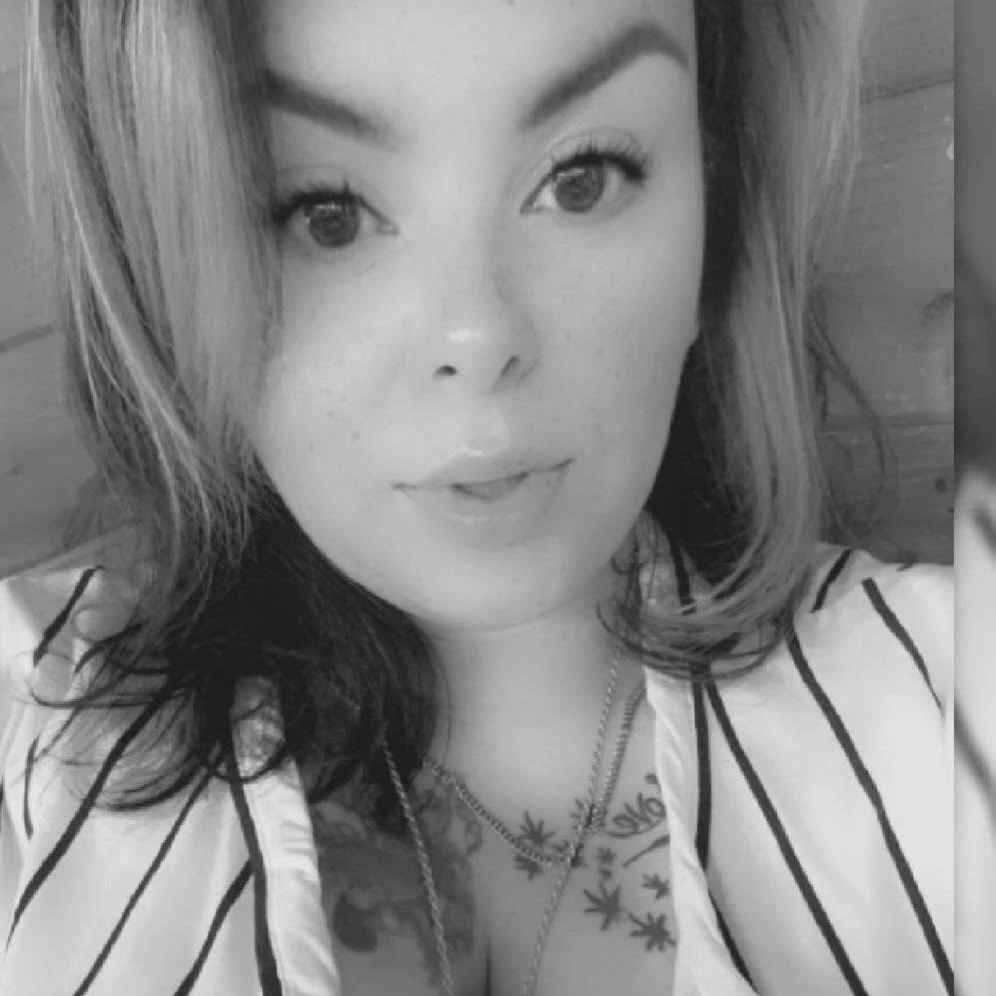 Specializes in burst fades and personalized grooming experiences