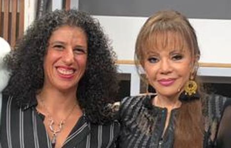 Shoshana turkia
Yazmin Alessandrini
Telefórmula
Exclusivo para hombres
Terapeuta