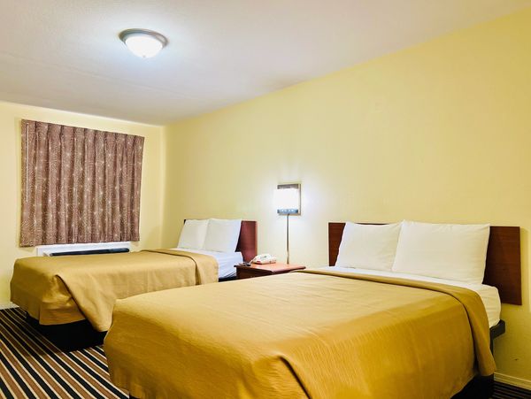 Hotel rooms,
Clean and affordable place to stay while visiting 74435,74469,74470,74401,74955