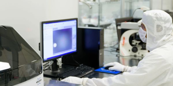 Semiconductor wafer processing clean room services at Nanowatts in Bangalore India