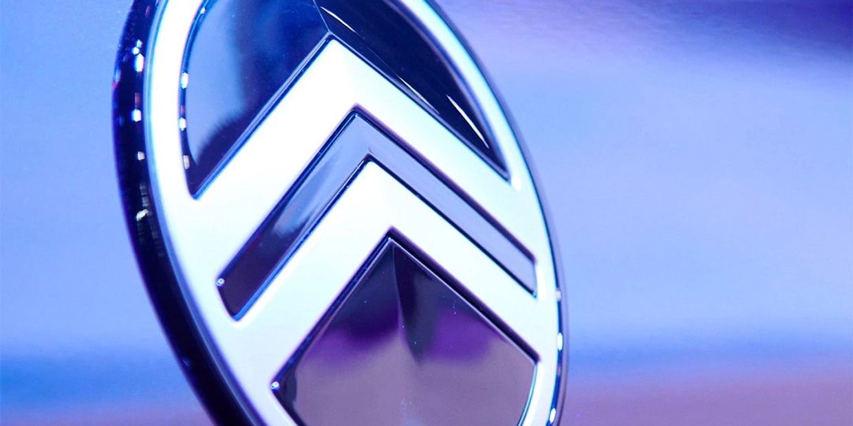 car keys, lost car keys or spare car keys or locked keys in car. Wiltshire Berkshire Oxfordshire