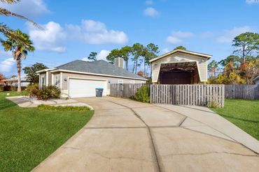 Panama City Beach private home with RV and boat storage. Plenty of parking for large groups.