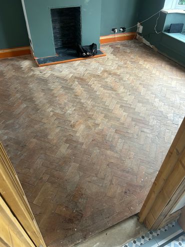 Before sanding parquet