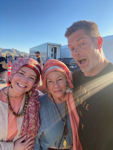 The Chosen, season six, female extras with the Director