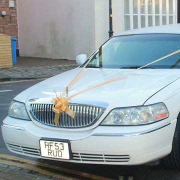 White Limo from Travel In Style Limos, Bournemouth, Dorset, Hampshire, New Forest, London, Weymouth.