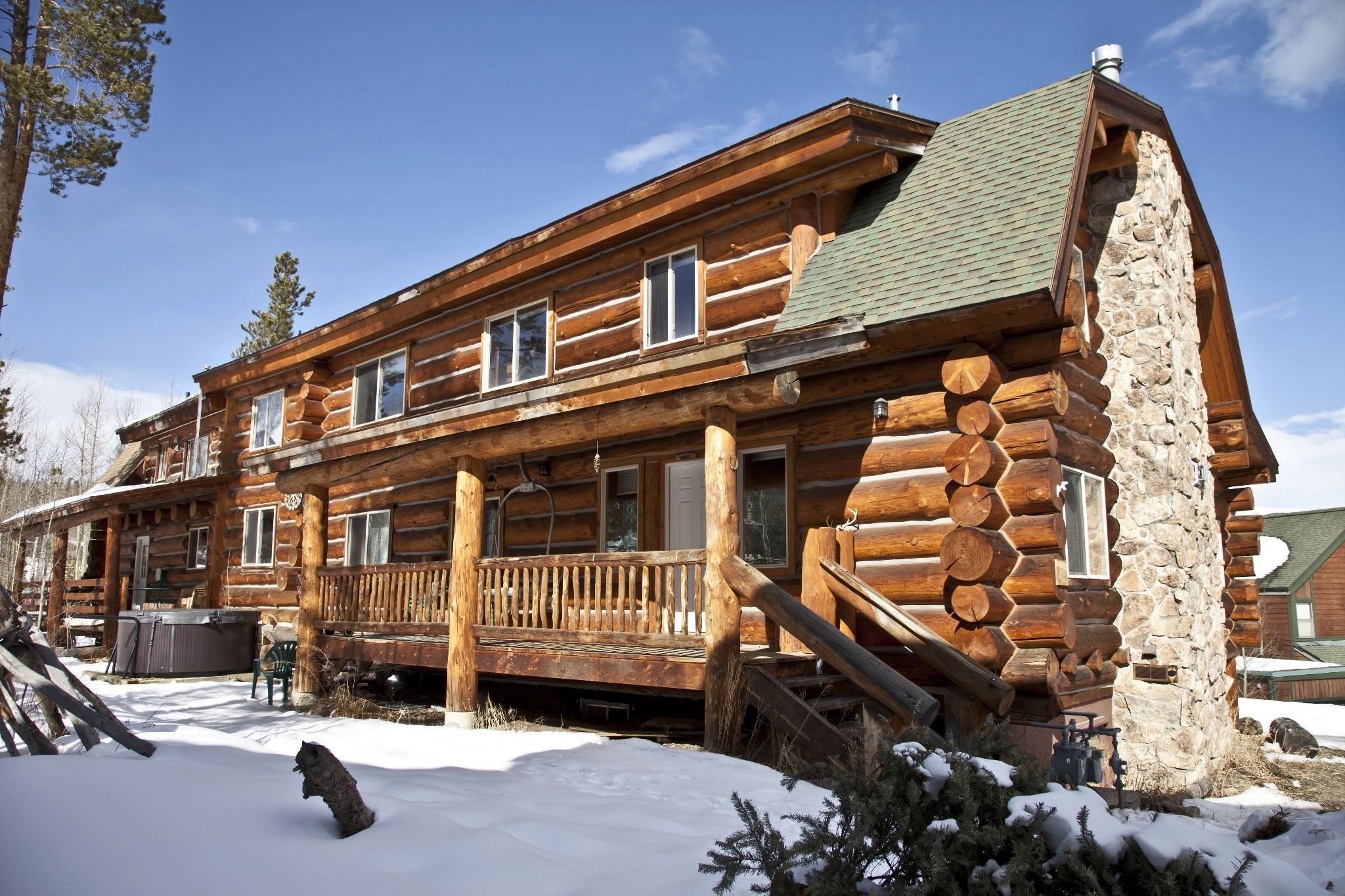 Welcome to Summit Peaks Lodge a one of a kind cabin built from 20,000 pounds of Douglas fir.