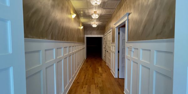 The beautiful hallway leading into the main room.