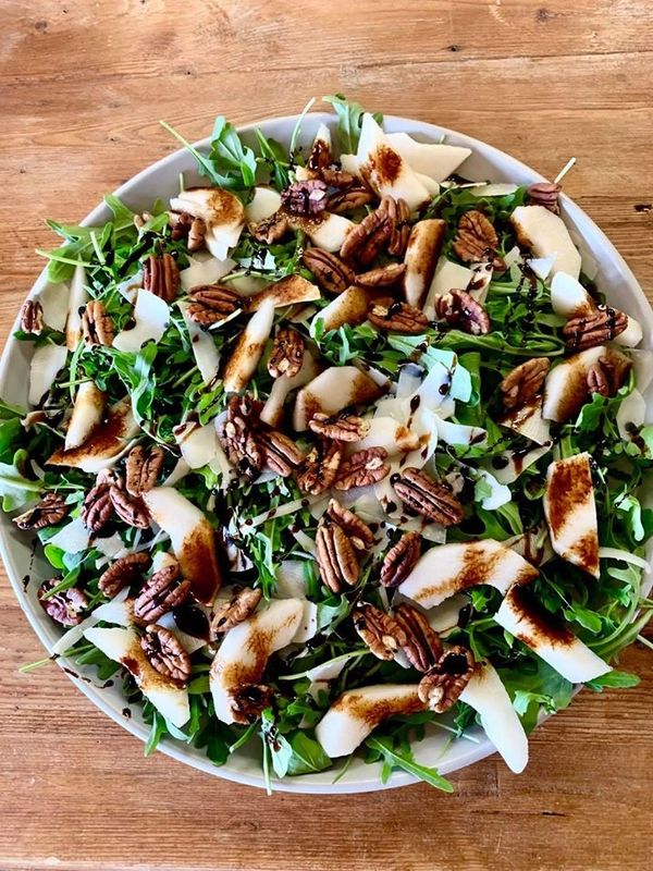 Pear & Rocket Salad with Pecans and Parmesan