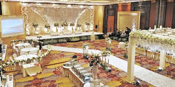 Skenoo Hall Emporium Pluit