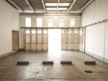 Skenoo Hall Emporium Pluit Loading Area