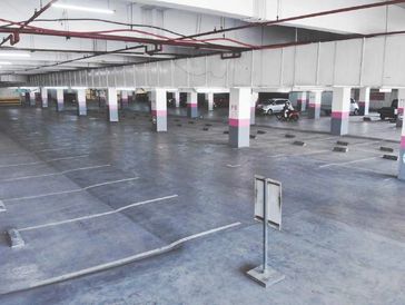 Skenoo Hall Emporium Pluit Parking Area