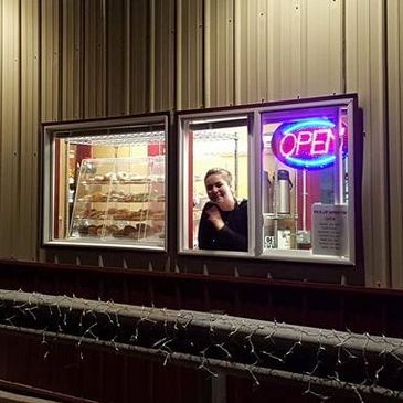 Truly D'Vine has a pick up window!